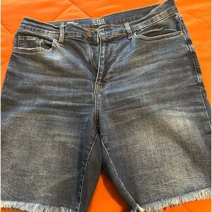 Women Ana Shorts
